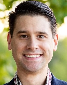 Headshot of Dwight Dettloff, CPA/PFS, CFP®