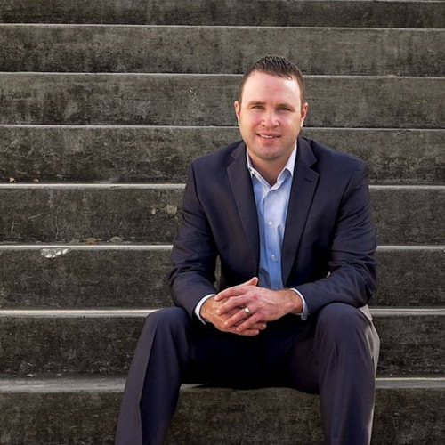 Headshot of Jeff Schlotterbeck, CFP®